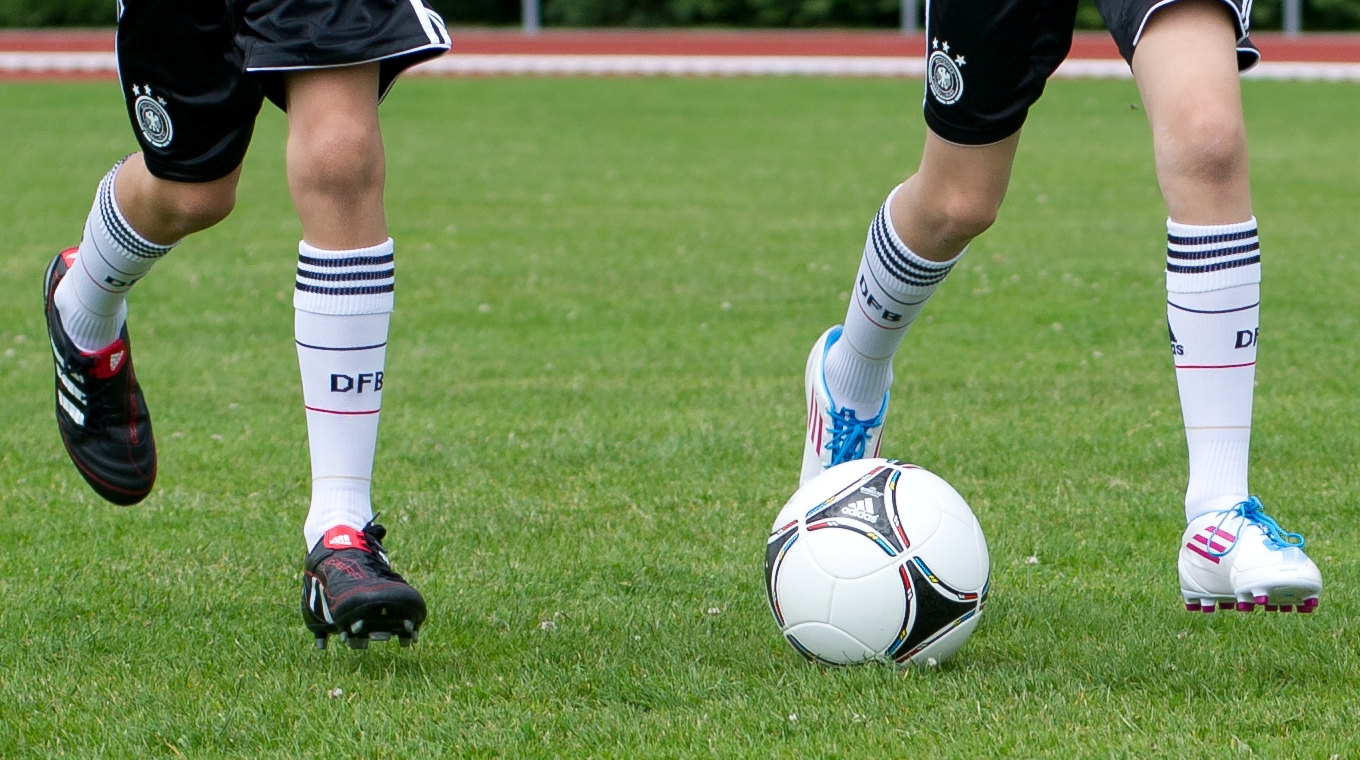 Fußball / Fussball-Ball - Kroatien - Soccer schedules database with currently 15099 scheduled games of the soccer league and tournament matches and current standings, goals and more viewable in our live scores.