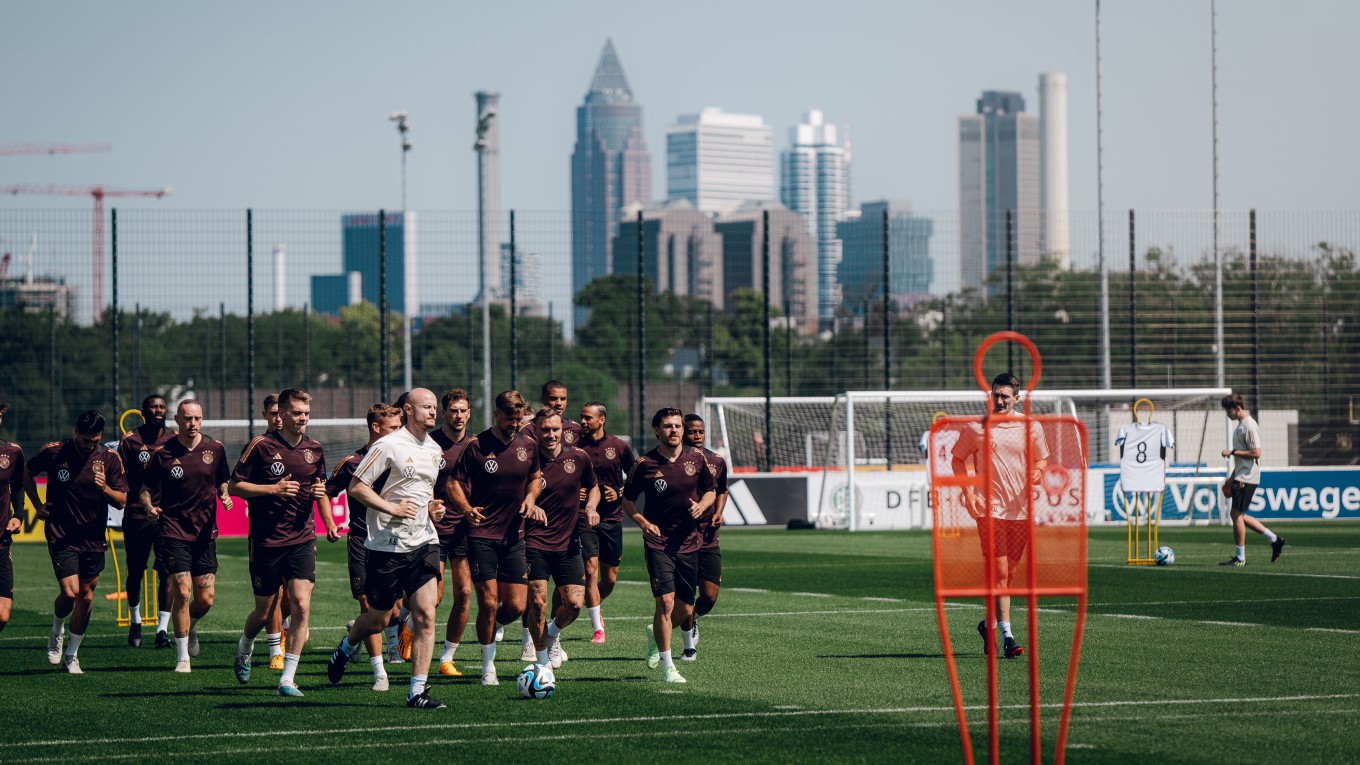 35 Plätze beim Training für Fan Club-Mitglieder :: DFB - Deutscher ...