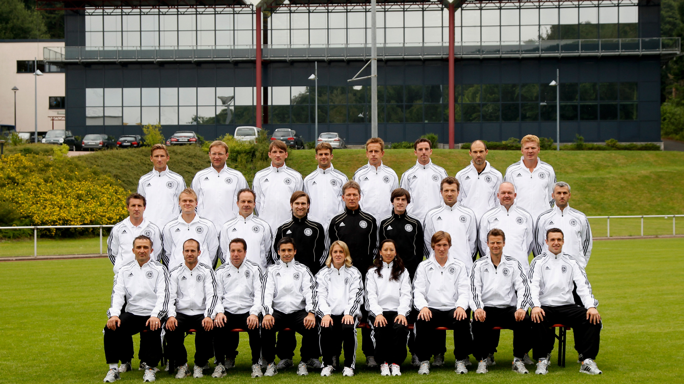 Die Akademie HennesWeisweilerAkademie Sportl. Strukturen Der