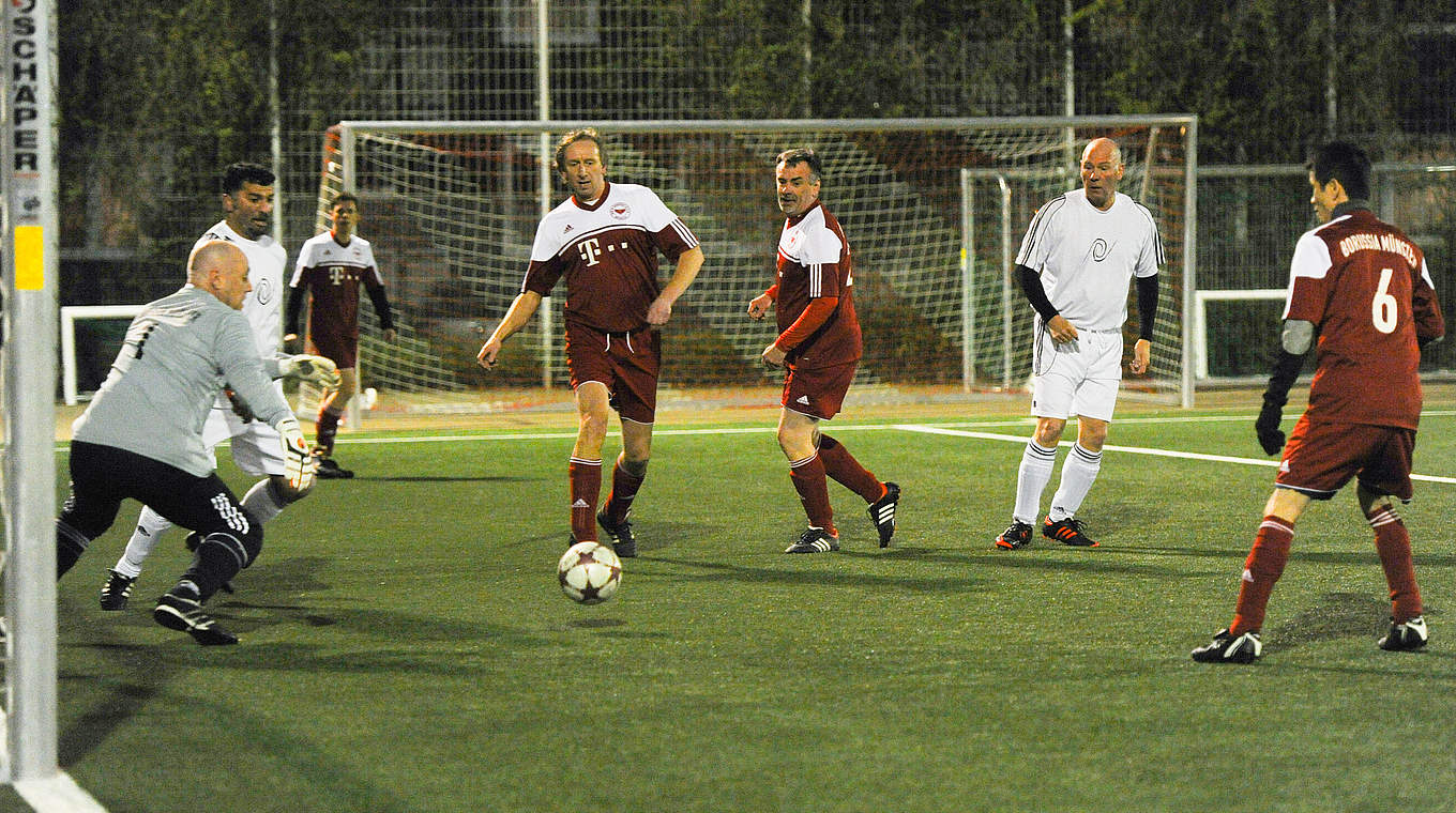 Weiter am Ball bleiben DFB Deutscher FußballBund e.V.