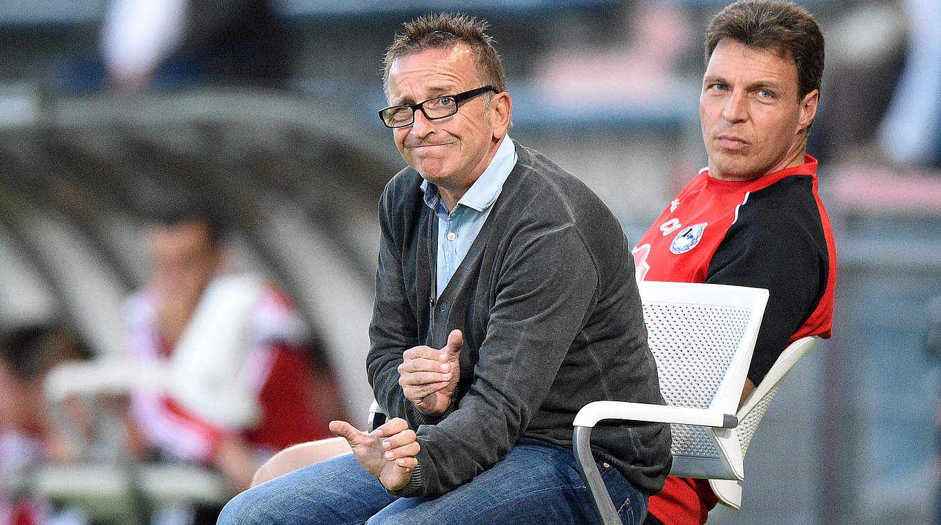 Kurs nehmen auf die 2. Bundesliga: Norbert Meier (l.) und Bielefeld © 