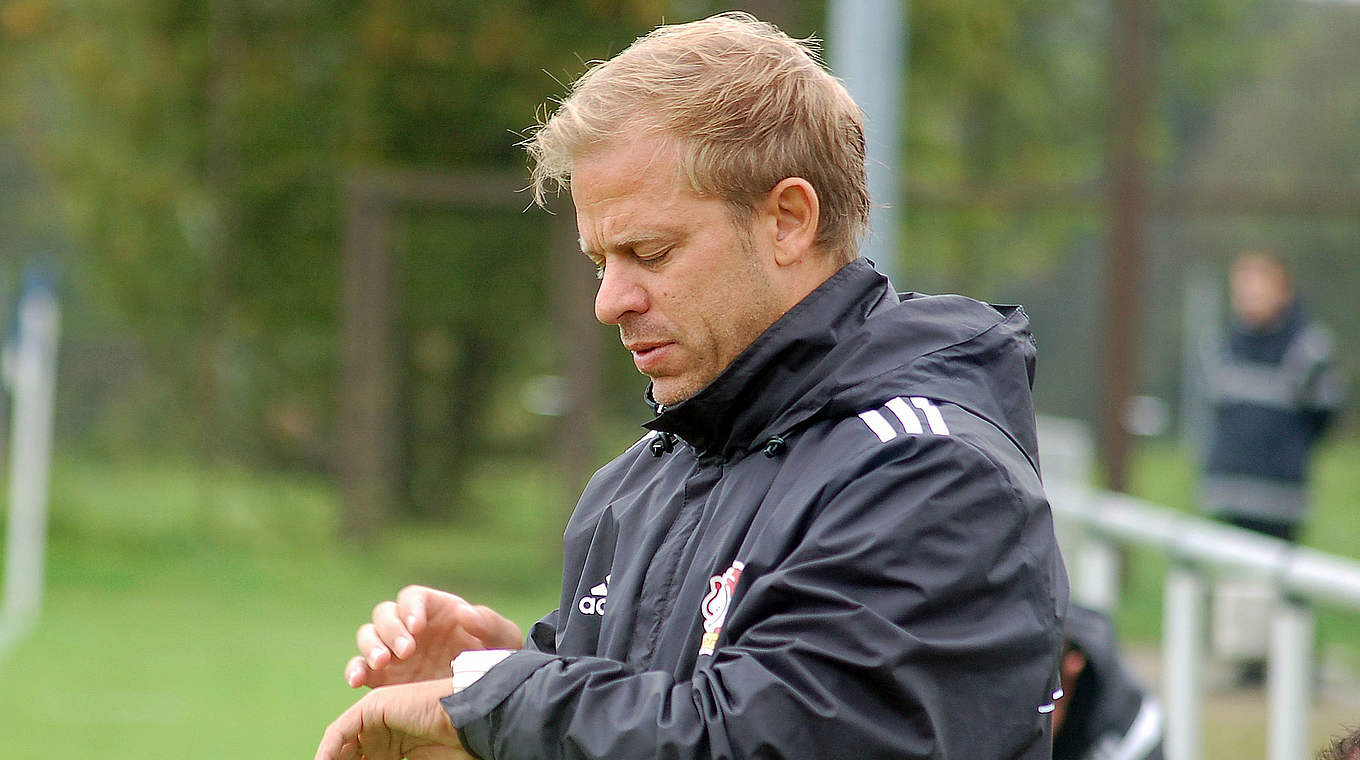 Weiter ungeschlagen: Bayer Leverkusen und Coach Anfang © MSPW