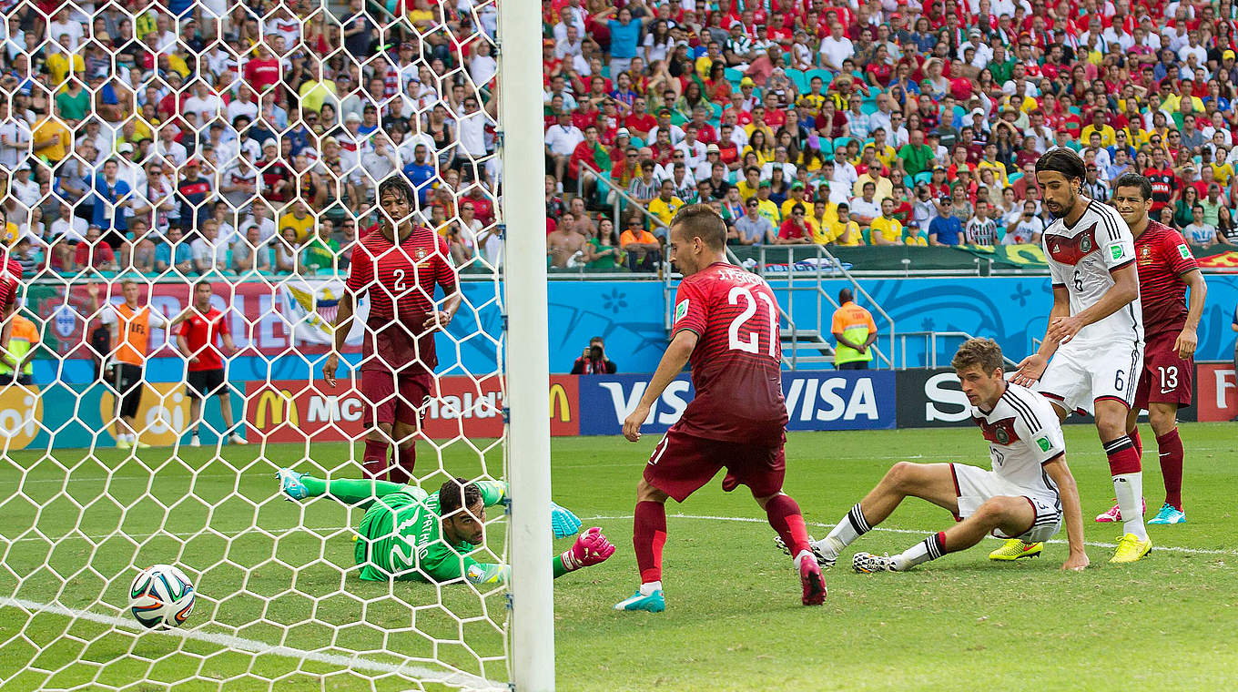 Müllers drittes WM-Tor 2014: der 4:0-Endstand gegen Portugal © imago/BPI