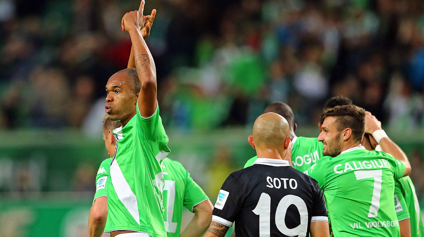 Sorgte für das Wolfsburger 1:0: Naldo (l.) © 2014 Getty Images