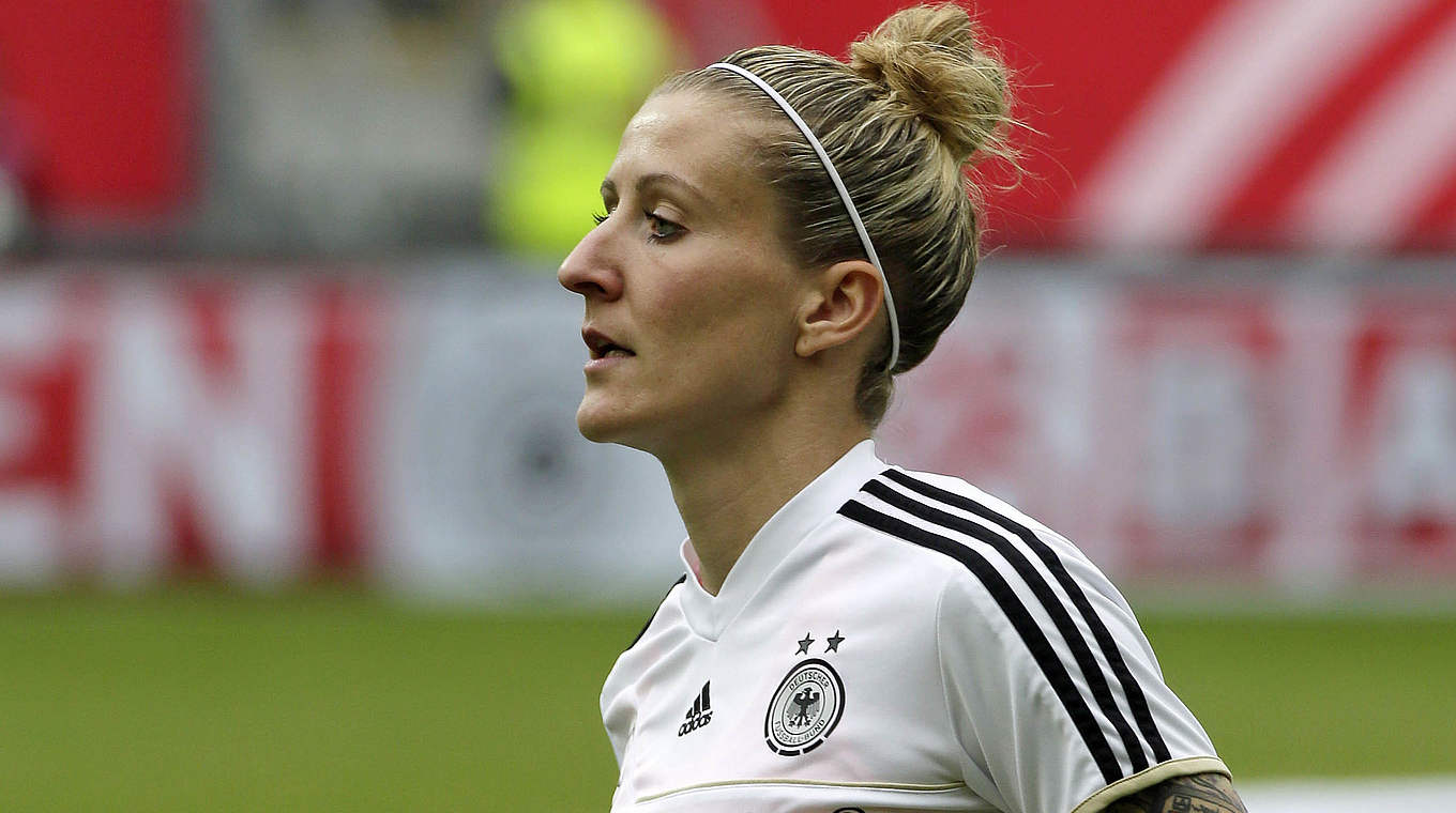 Deutsche Nationalspielerin mit Schwedischem Meister gegen Deutschen Meister: Mittag © 2014 Getty Images