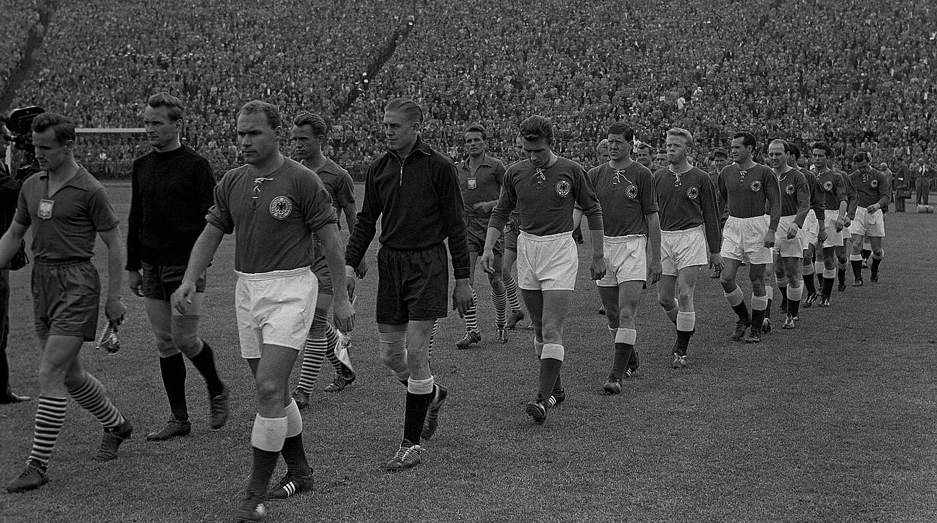 Einziges Länderspiel für Deutschland: Moritz Mauritz (6.v.l.) 1959 gegen Polen © imago sportfotodienst