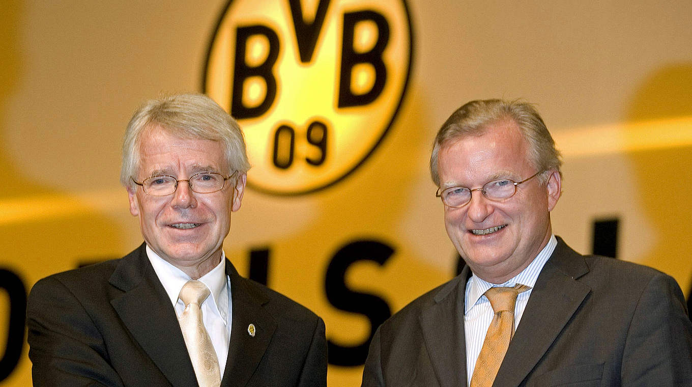 Der BVB-Präsident und sein Vorgänger: Rauball (l.) mit Niebaum 2004 © 