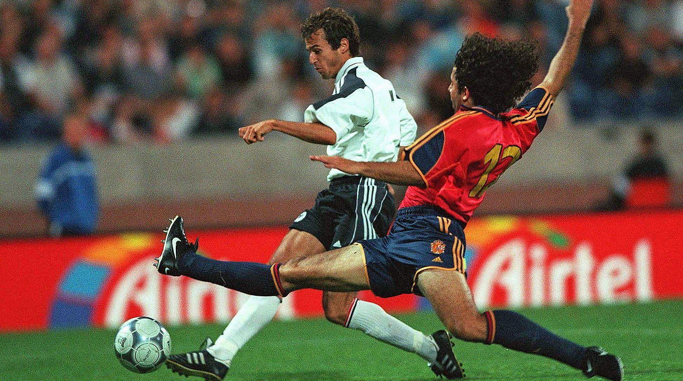 Doppelpack beim letzten deutschen Sieg gegen Spanien: Mehmet Scholl (l.) 2000 © Bongarts/GettyImages