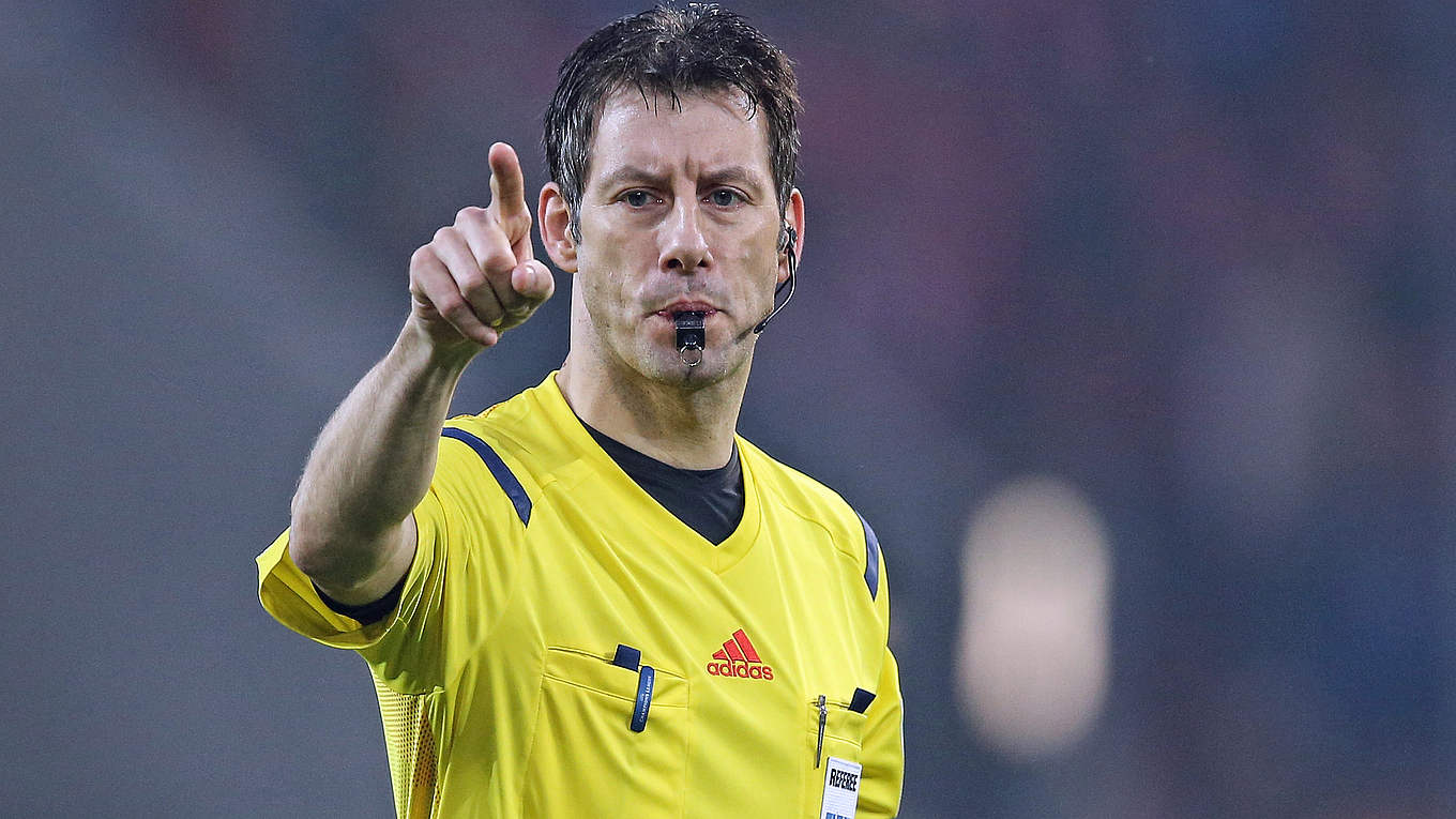 Stark pfeift Gladbach gegen Schalke DFB Deutscher FußballBund e.V.