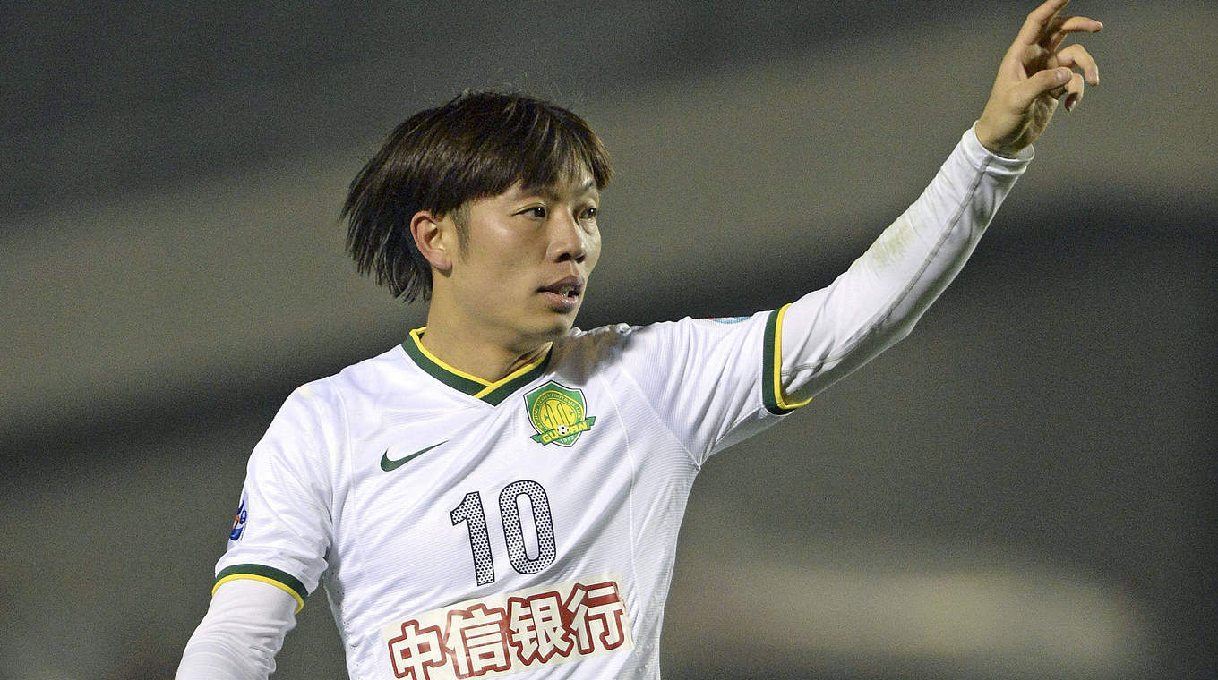 Transfer fast perfekt Chinese Zhang im Anflug auf Wolfsburg DFB