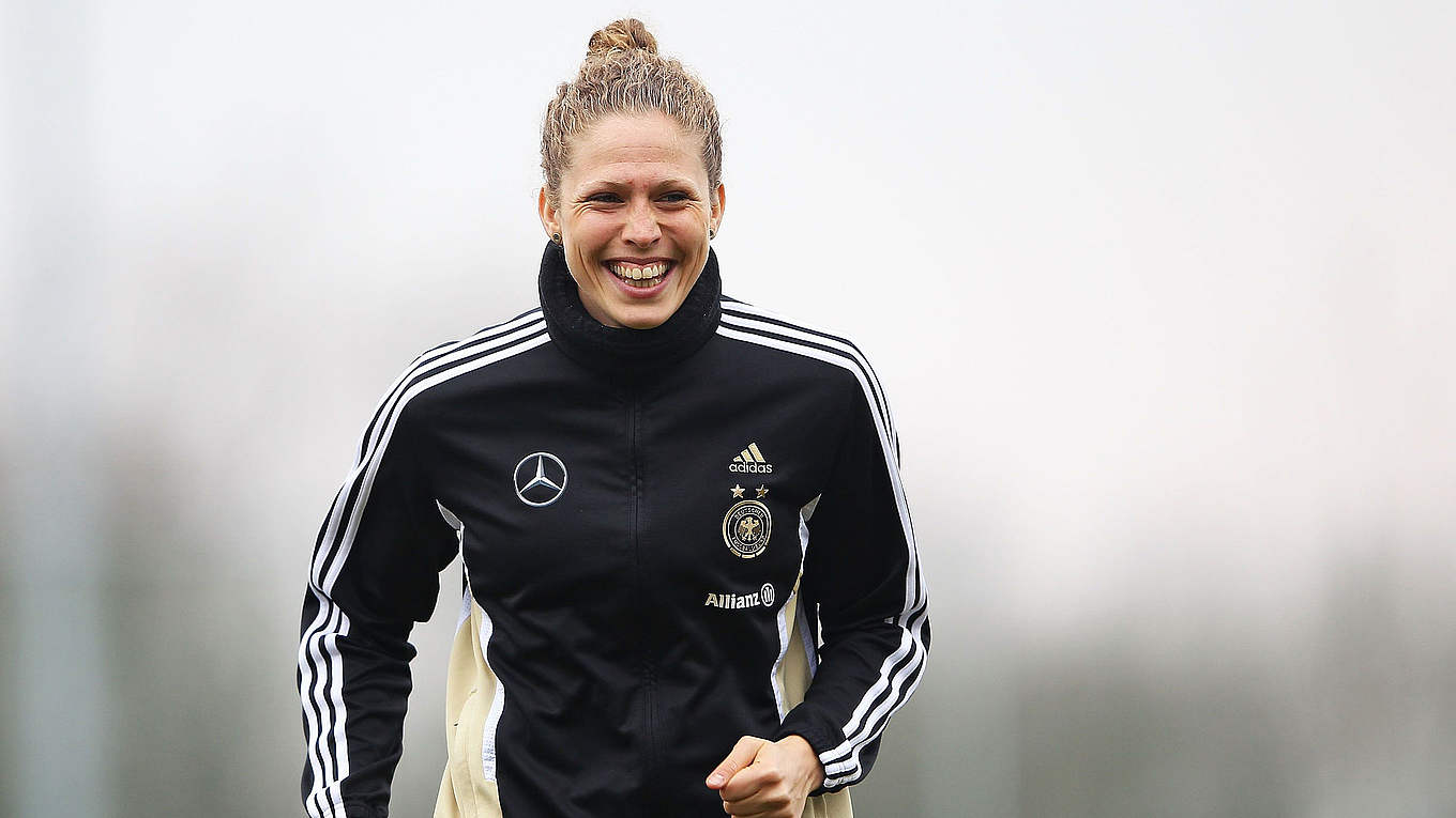 Kim Kulig feiert DFB Deutscher FußballBund e.V.