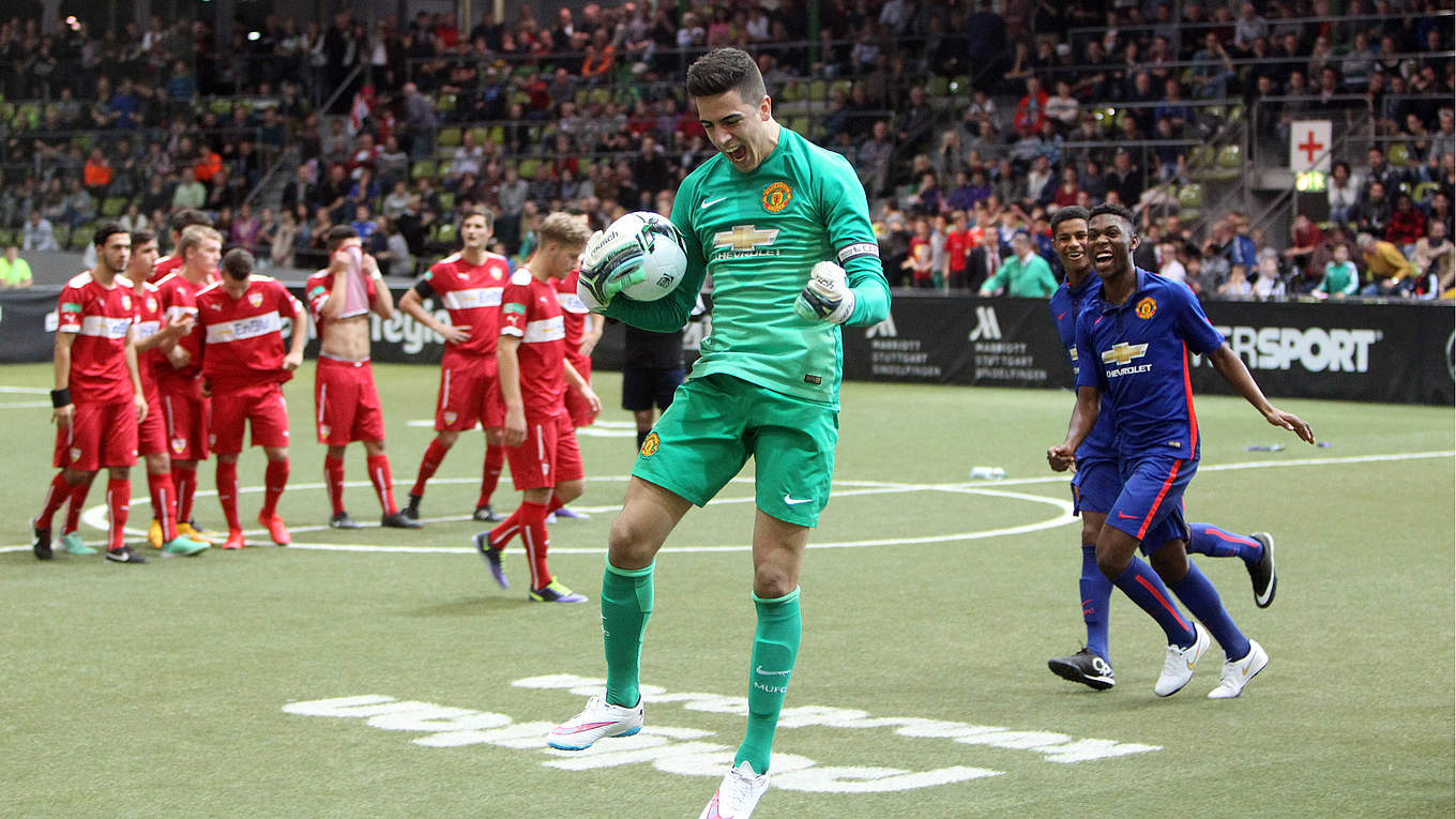 Manchester United Gewinnt Mercedes Benz Juniorcup Dfb Deutscher Fussball Bund E V