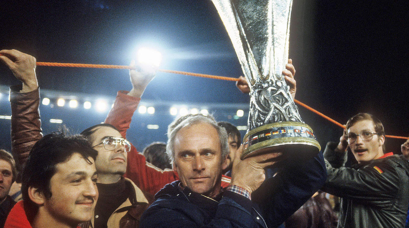 The second European title: Lattek wins the 1979 UEFA-Cup with Gladbach © imago sportfotodienst