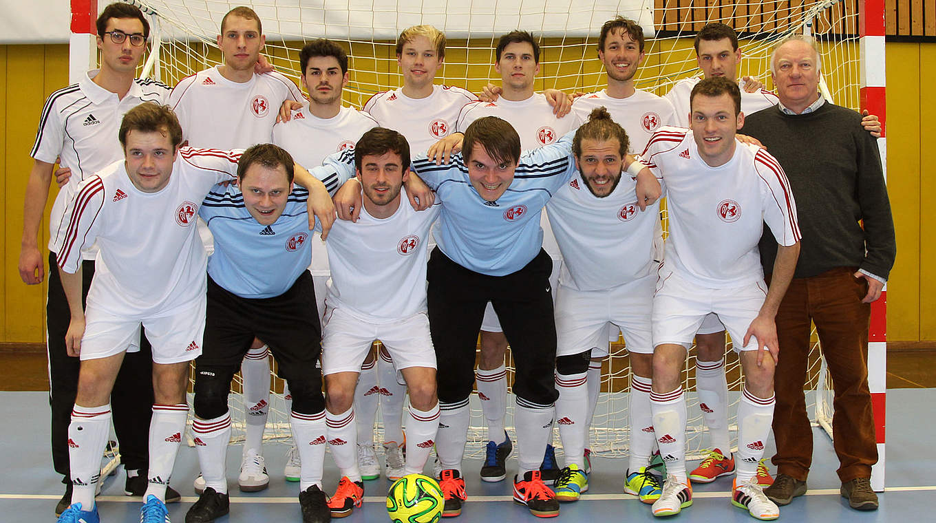 Titelverteidiger Hamburg nach vier Spielen an der Spitze DFB