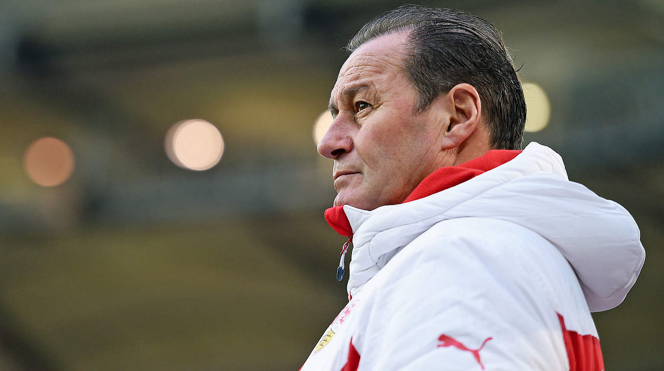 In Köln unter Druck: Trainer Huub Stevens und der VfB Stuttgart © 2014 Getty Images