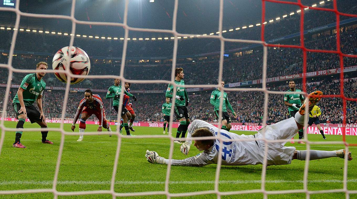 Bezwungen von Robben: Wellenreuthers erster Gegentreffer als Bundesligakeeper © 2015 Getty Images