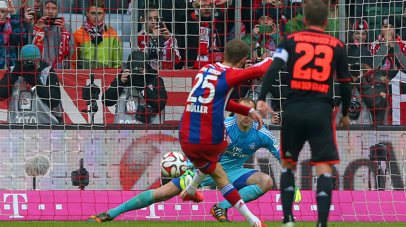 Leitete mit seinem Elfmeter-Treffer den Sieg ein: Thomas Müller © 2015 Getty Images