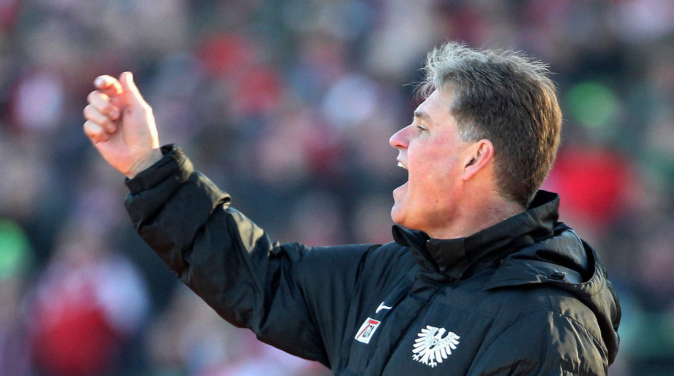 Mit mehr Alternativen gegen Kiel: Preußen-Trainer Loose © 2015 Getty Images
