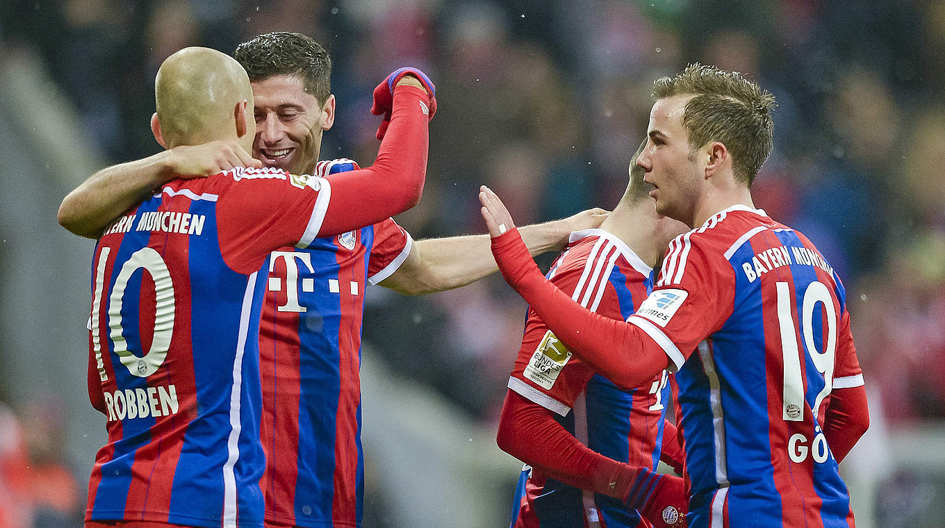Freuen sich über den 18. Saisonsieg: Robben, Lewandowski und Götze (v.l.n.r.) © Getty Images 2015
