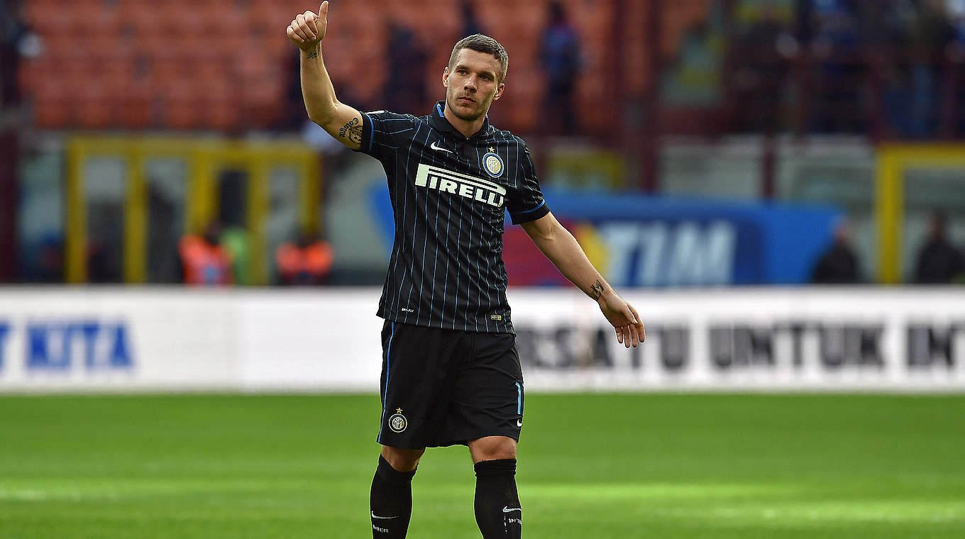 Wechsel von Podolski zu Galatasaray perfekt DFB Deutscher Fußball