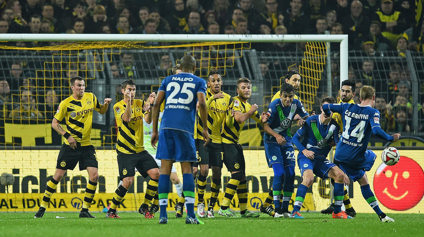 Kontrahenten um den DFB-Pokal: Wolfsburg und Dortmund © 2014 Getty Images