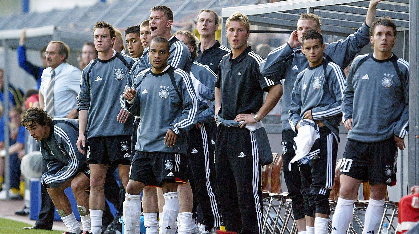 Zum Zuschauen verdammt: Das DFB-Team scheidet bei der Heim-EM 2004 früh aus © Bongarts