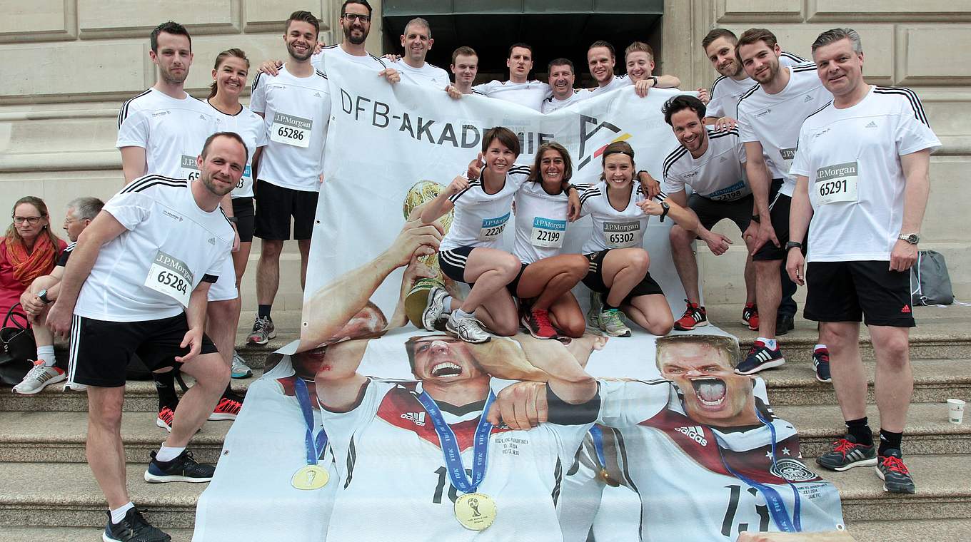 Erfolgreiches Team: die DFB-Mitarbeiter beim Chase-Lauf in Frankfurt am Main © Alfred Harder