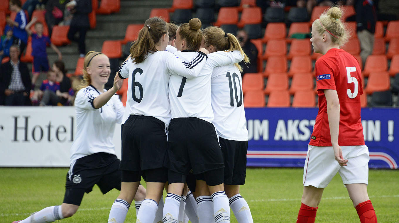 Frauen im Fußball Strukturell Projekte & Programme DFB