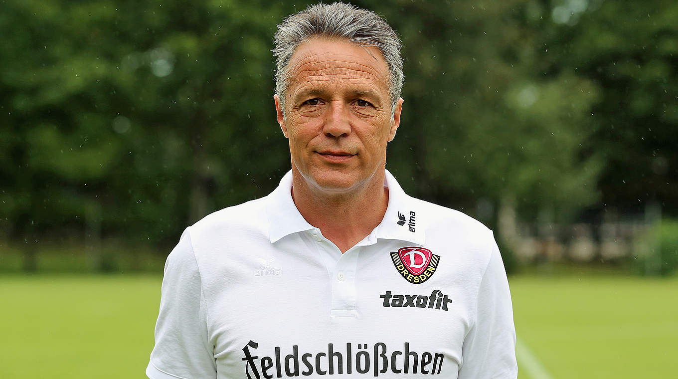 Uwe Neuhaus: "Wir wollen hoch in die 2. Bundesliga - und das so schnell wie möglich" © 2015 Getty Images