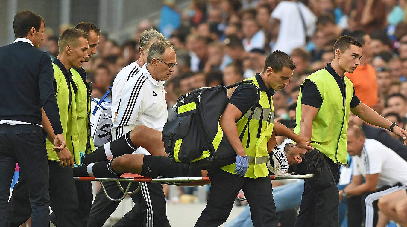 Zwangspause für den Weltmeister: Sami Khedira fehlt Juventus Turin zwei Monate © imago/Gribaudi/ImagePhoto