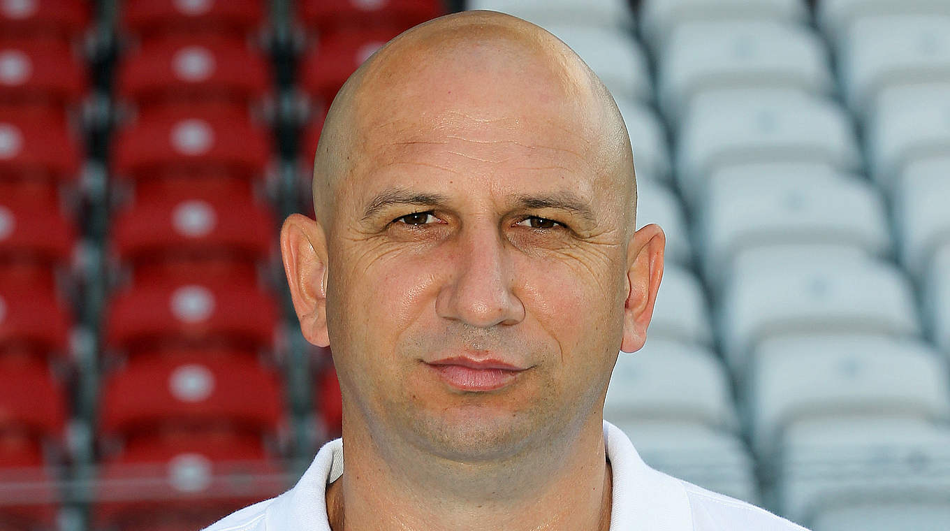Neuer Trainer in Cottbus: Vasile Miriuta © 2010 Getty Images
