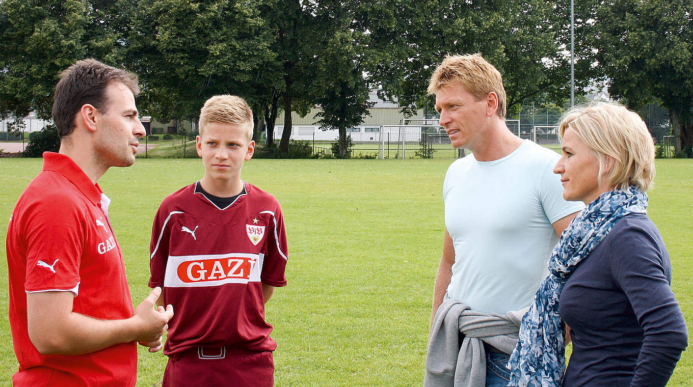 Eine rege Kommunikation ist eine wichtige Aufgabe des Trainers! © VfB Stuttgart