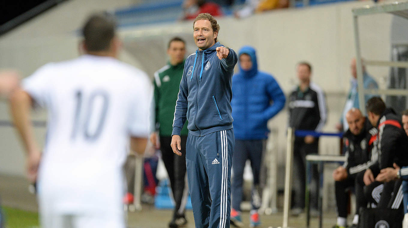 Gibt die Richtung vor: DFB-Trainer Marcus Sorg © 2015 Getty Images
