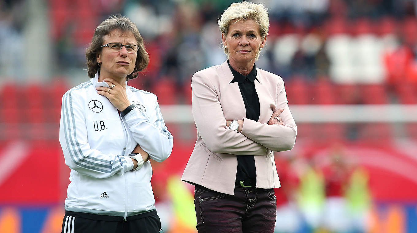 Langjähriges Trainergespann: Ulrike Ballweg und Silvia Neid (v.l.) © 2015 Getty Images