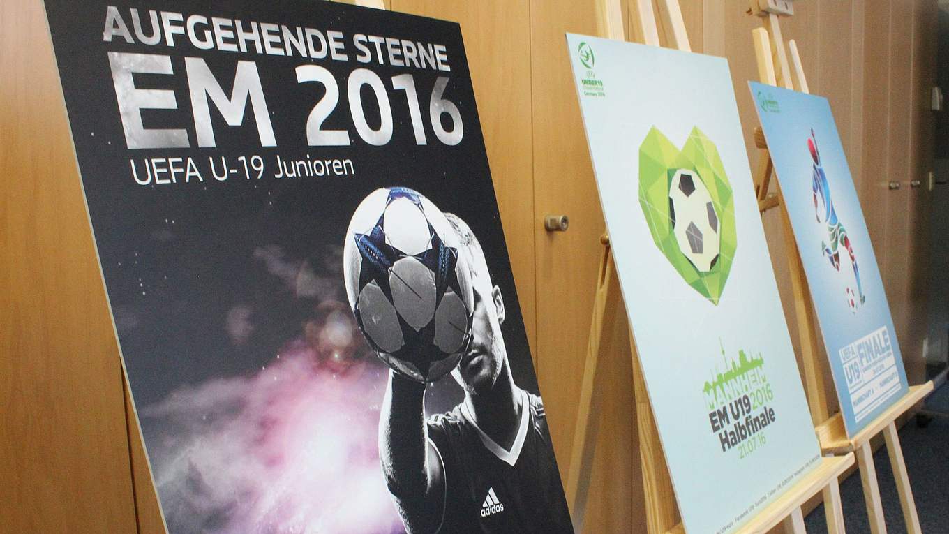Schulerwettbewerb Wie Wird Das Plakat Zur U 19 Euro Aussehen Dfb Deutscher Fussball Bund E V