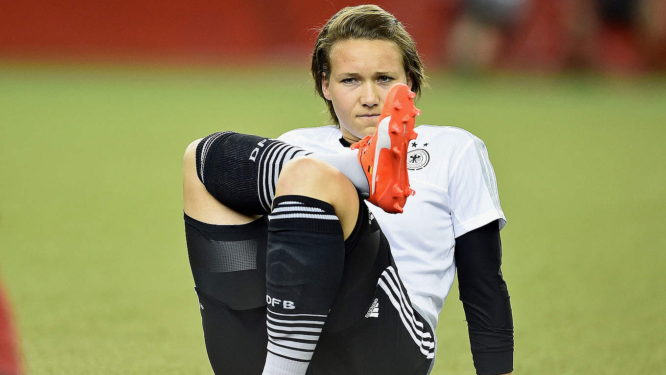 Henning wechselt zum FC Arsenal DFB Deutscher FußballBund e.V.