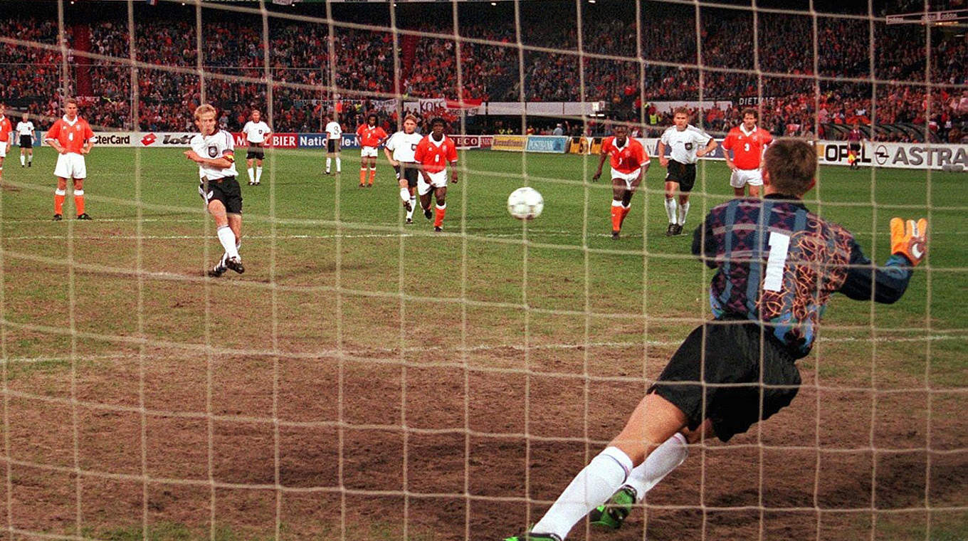 Matchwinner in Rotterdam 1996: Klinsmann trifft zum 1:0 im EM-Test gegen Holland © Getty Images