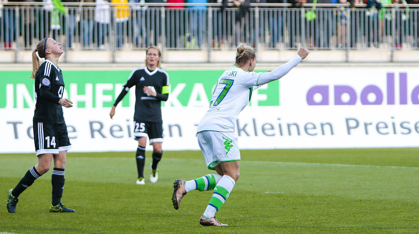 Wolfsburg striker Kerschowski: "It's the best phase of my career" © imago/foto2press