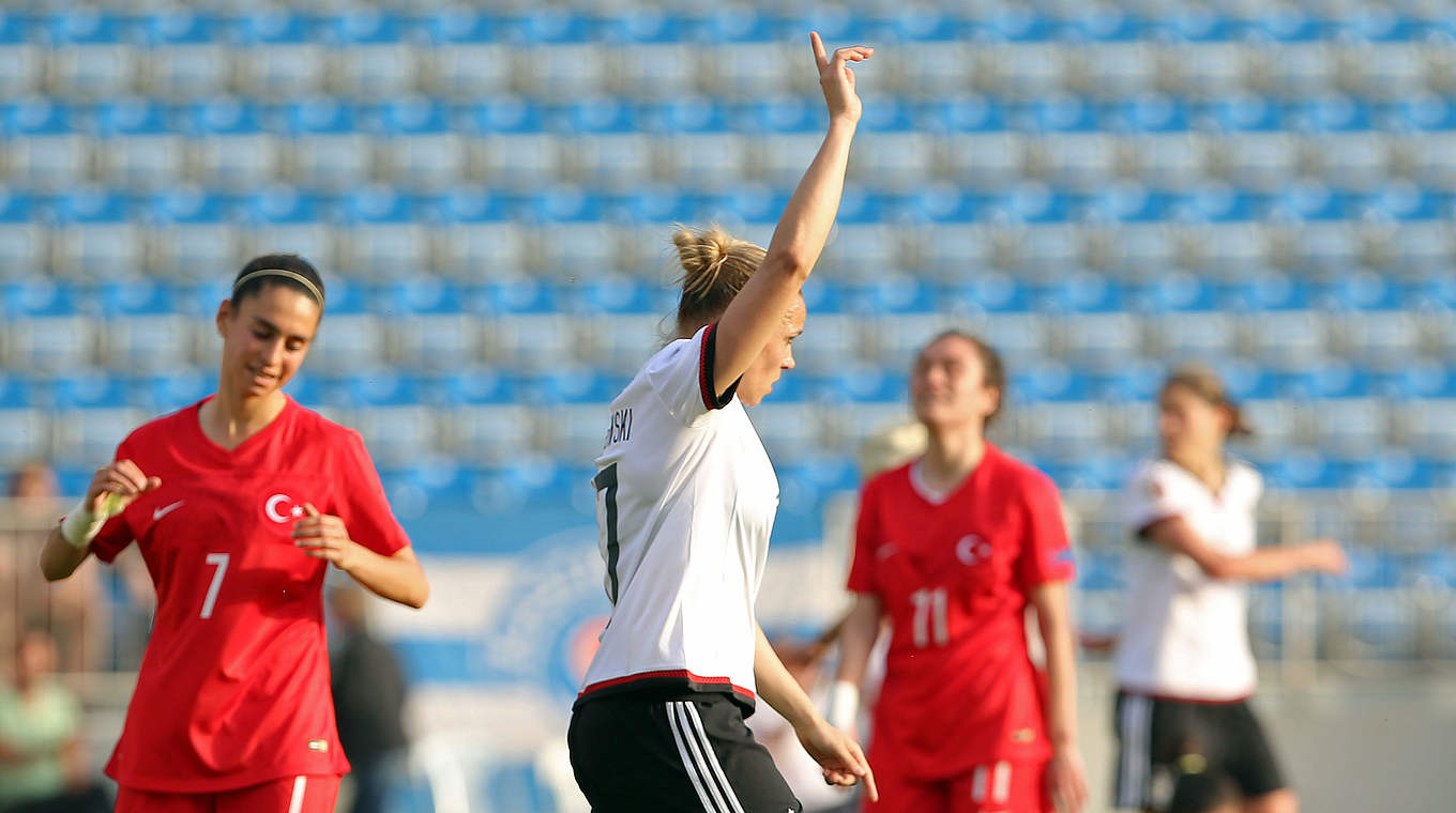 DFBFrauen Erst Kroatien, dann Rio DFB Deutscher FußballBund e.V.