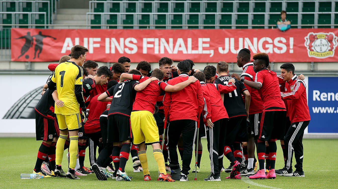 Hoffen auf den ersten Meistertitel seit 1992: die B-Junioren von Bayer Leverkusen © 2016 Getty Images