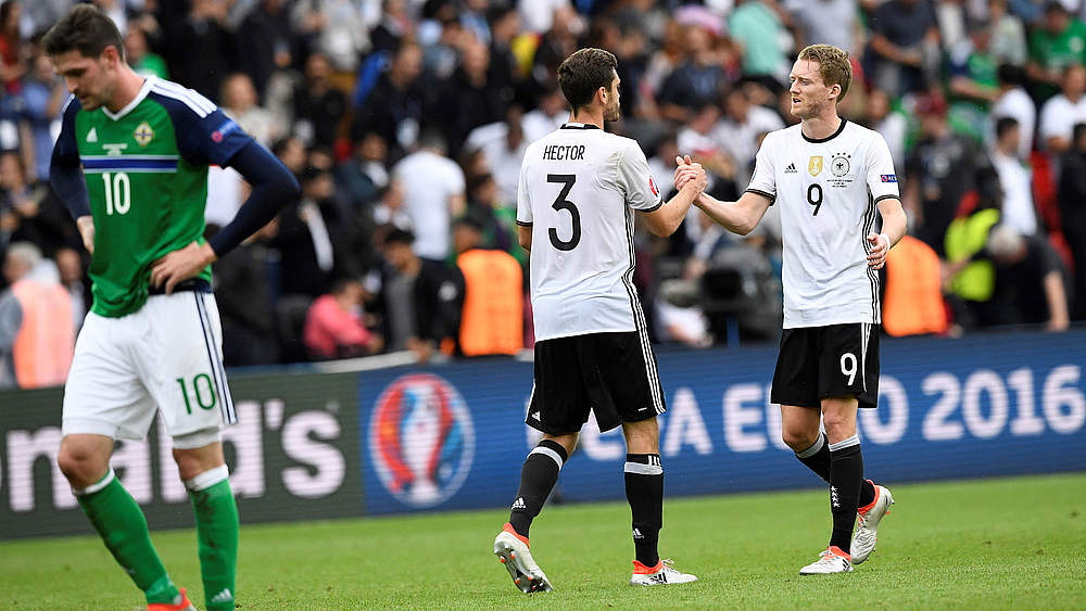 Vorrunde souverän gemeistert: DFB-Team schlägt Nordirland © LIONEL BONAVENTURE/AFP/Getty Images