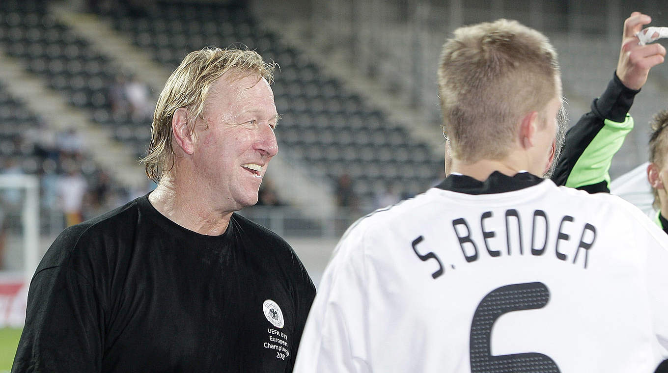 Karriere in Bildern Horst Hrubesch DFB Deutscher FußballBund e.V.