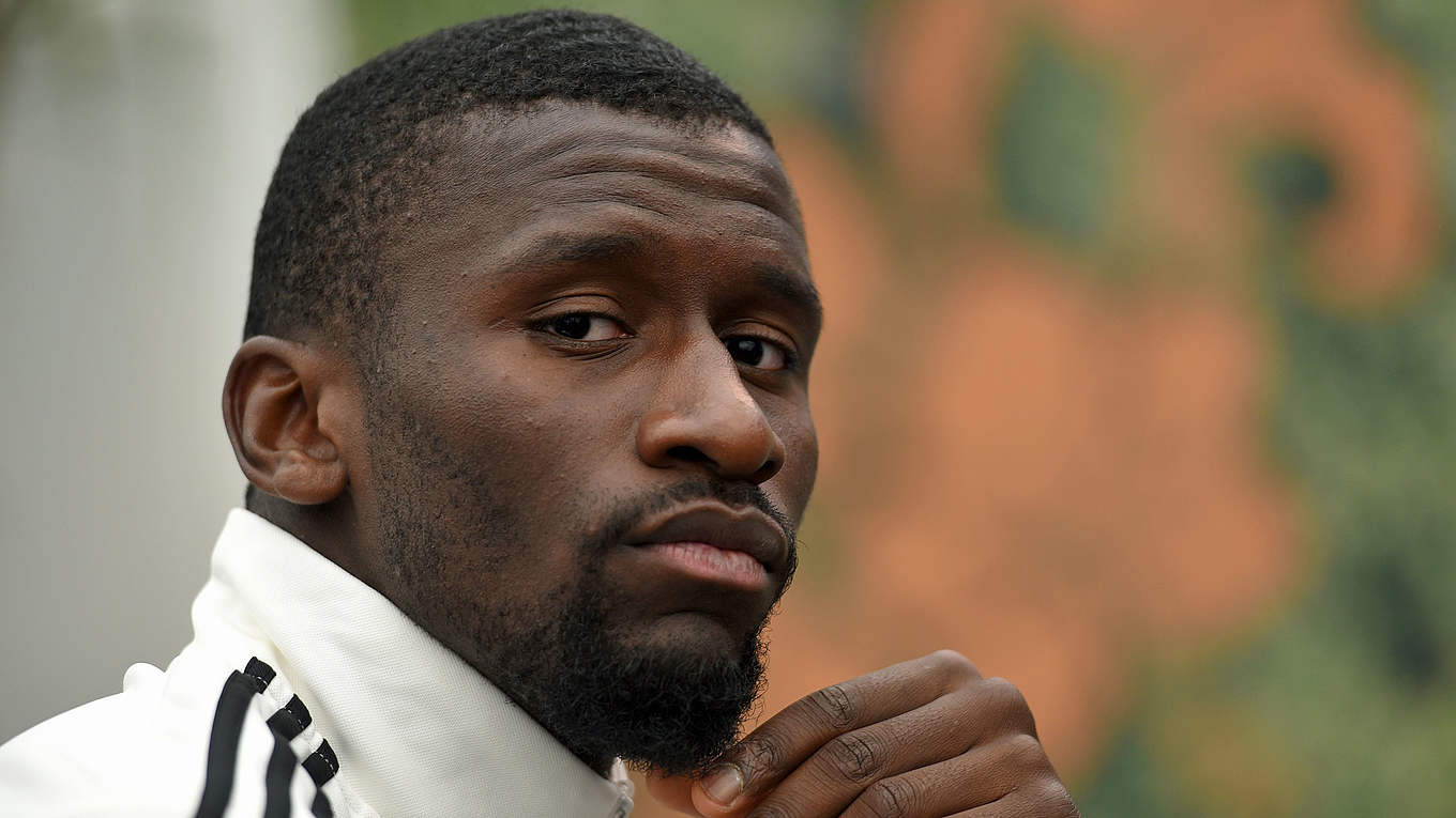 Nach Verletzung Rüdiger nimmt Training auf DFB Deutscher Fußball