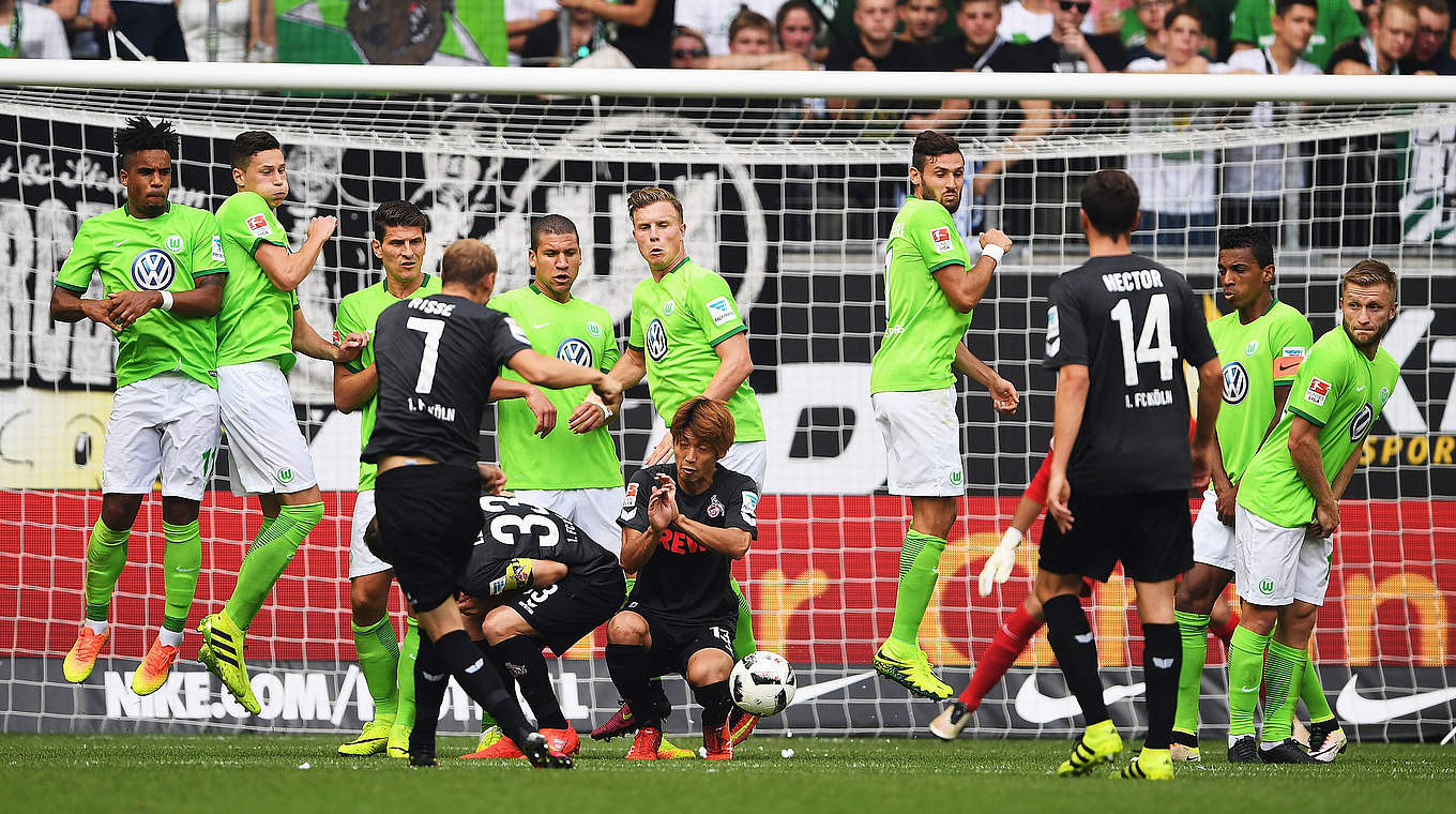 No one could find a goal in the meeting between Wolfsburg and Köln © 2016 Getty Images