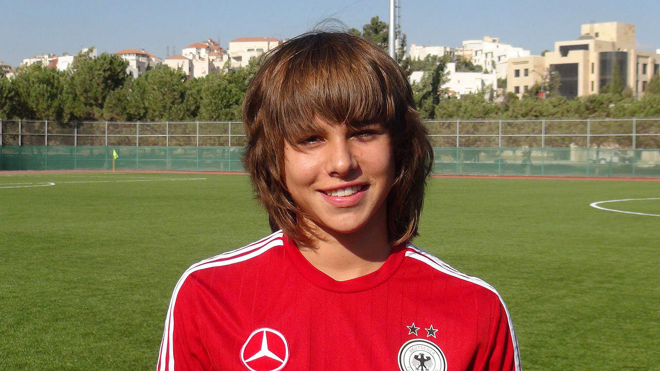 Ortstermin mit Oberdorf: die jüngste U 17-Nationalspielerin im WM-Quartier ...