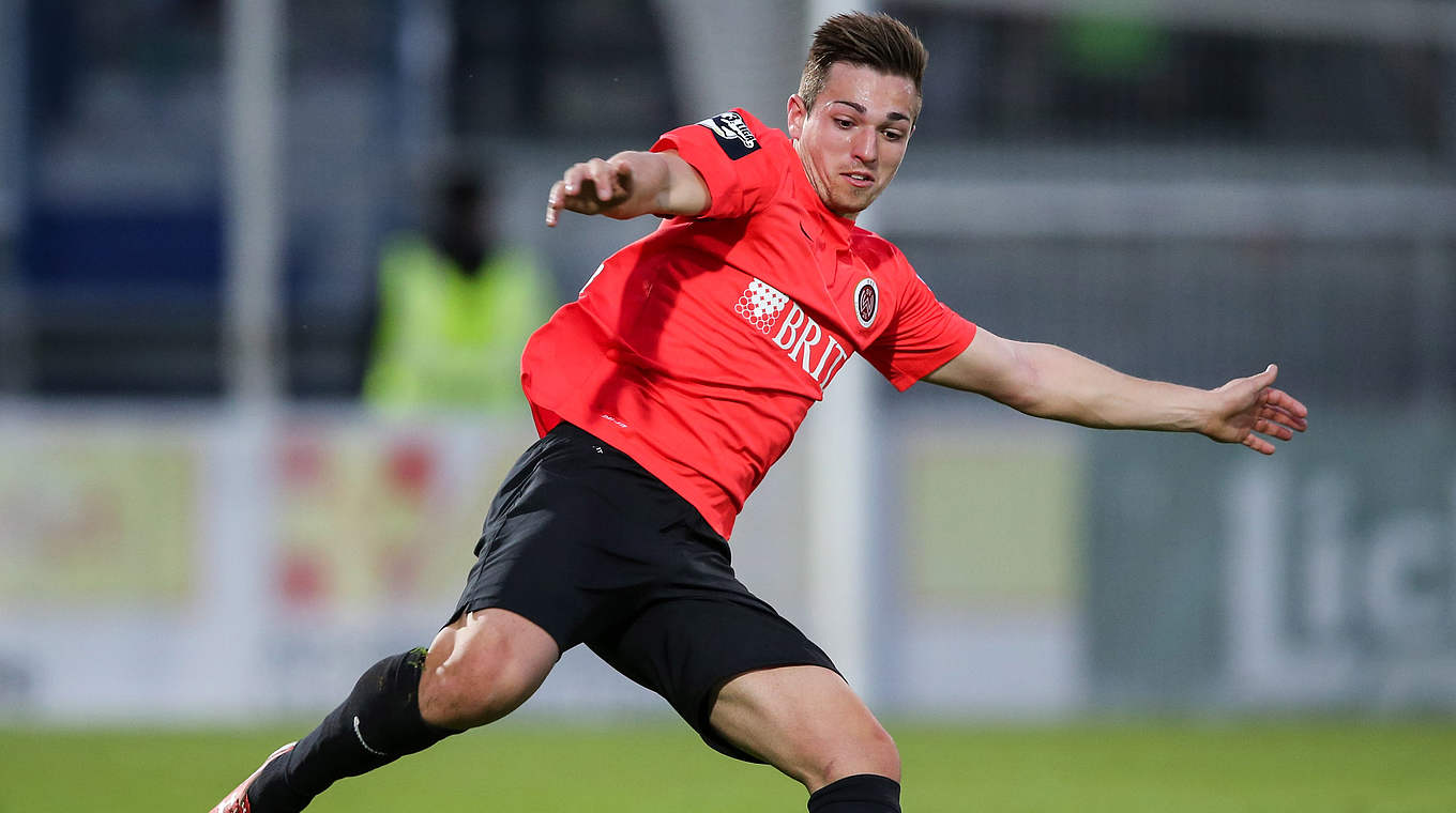 Drei Profis für Werder Bremens U 23 DFB Deutscher FußballBund e.V.