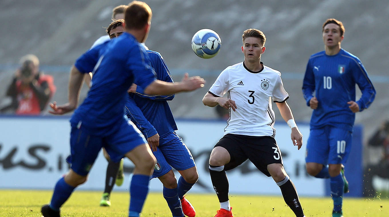 Spielt eine gute Rolle bei Hertha BSC und bei der U 20: Maximilian Mittelstädt (2.v.r.) © 2016 Getty Images