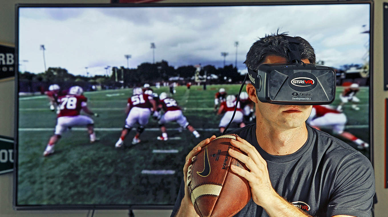 Neuland: Im American Football wird schon mit Hilfe von Virtual Reality trainiert © AFP/Getty Images
