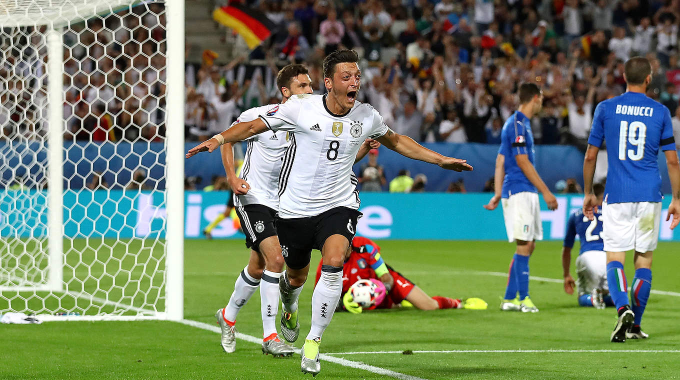 Mesut Özil: "An das Tor gegen Italien erinnere ich mich natürlich gerne" © 2016 Getty Images