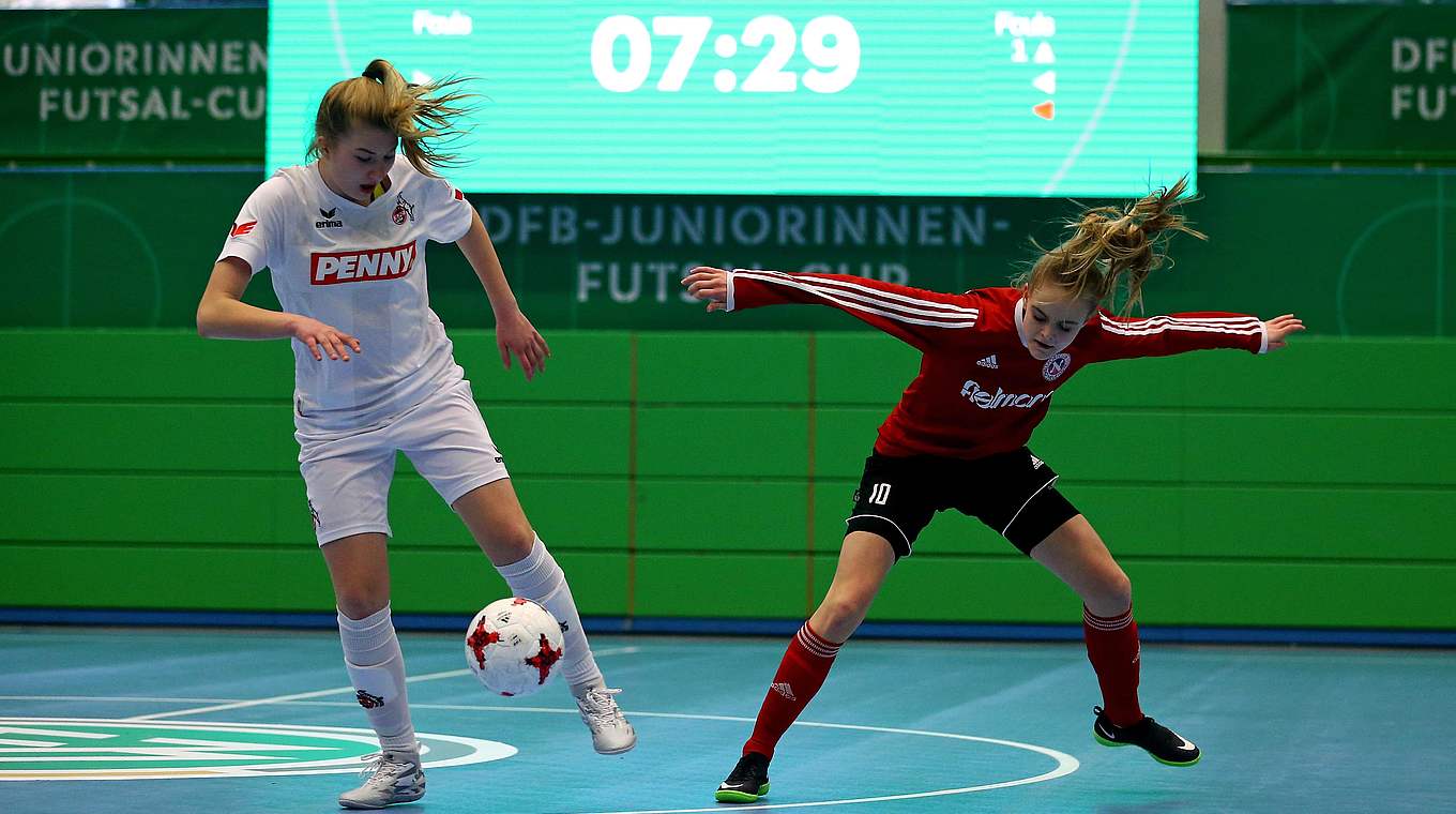 Umkämpftes Duell im Finale: Kölns Lina Vianden (l.) gegen Katharina Pohs  © 2017 Getty Images